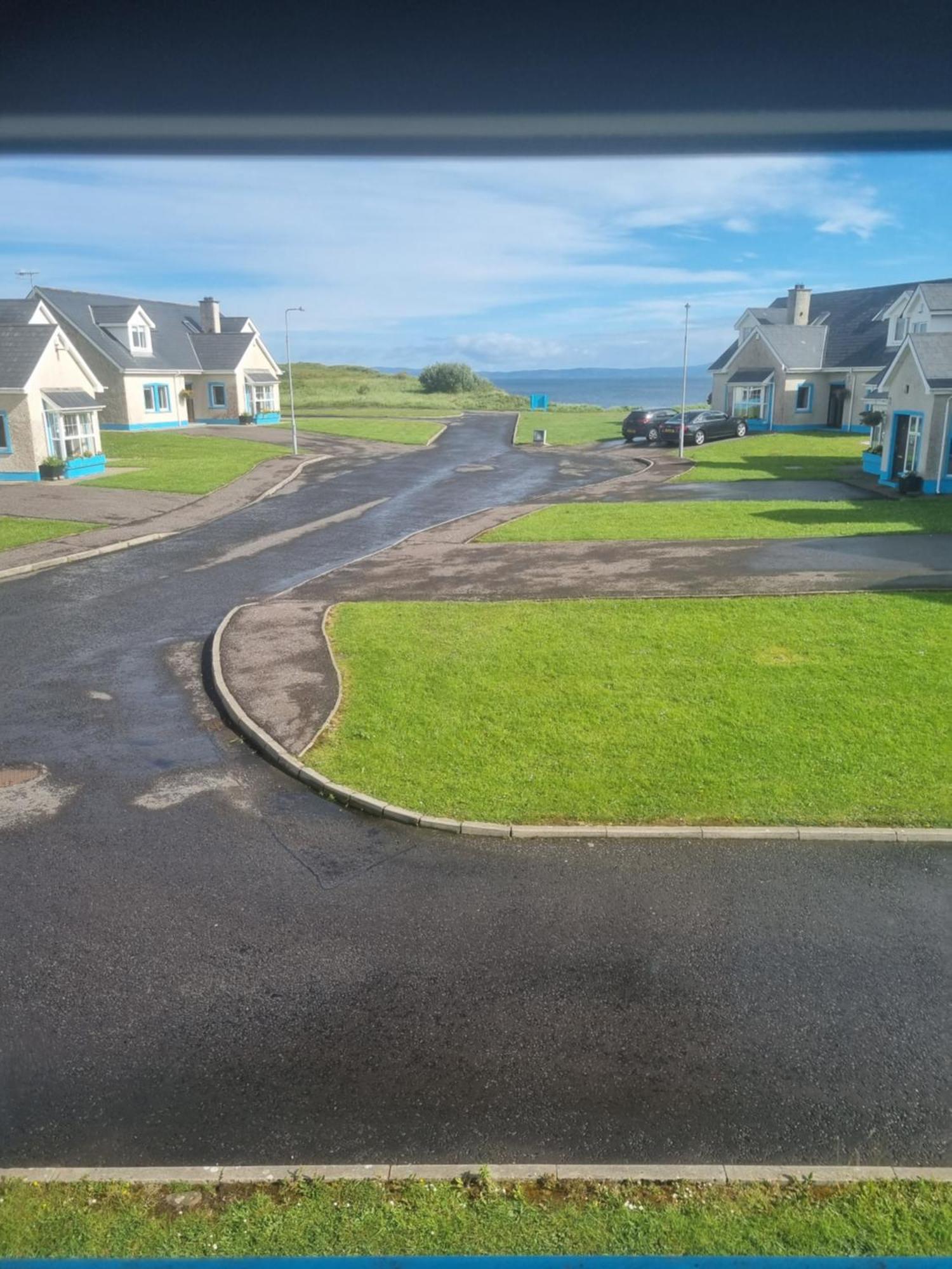 Holiday Home Bundoran Esterno foto